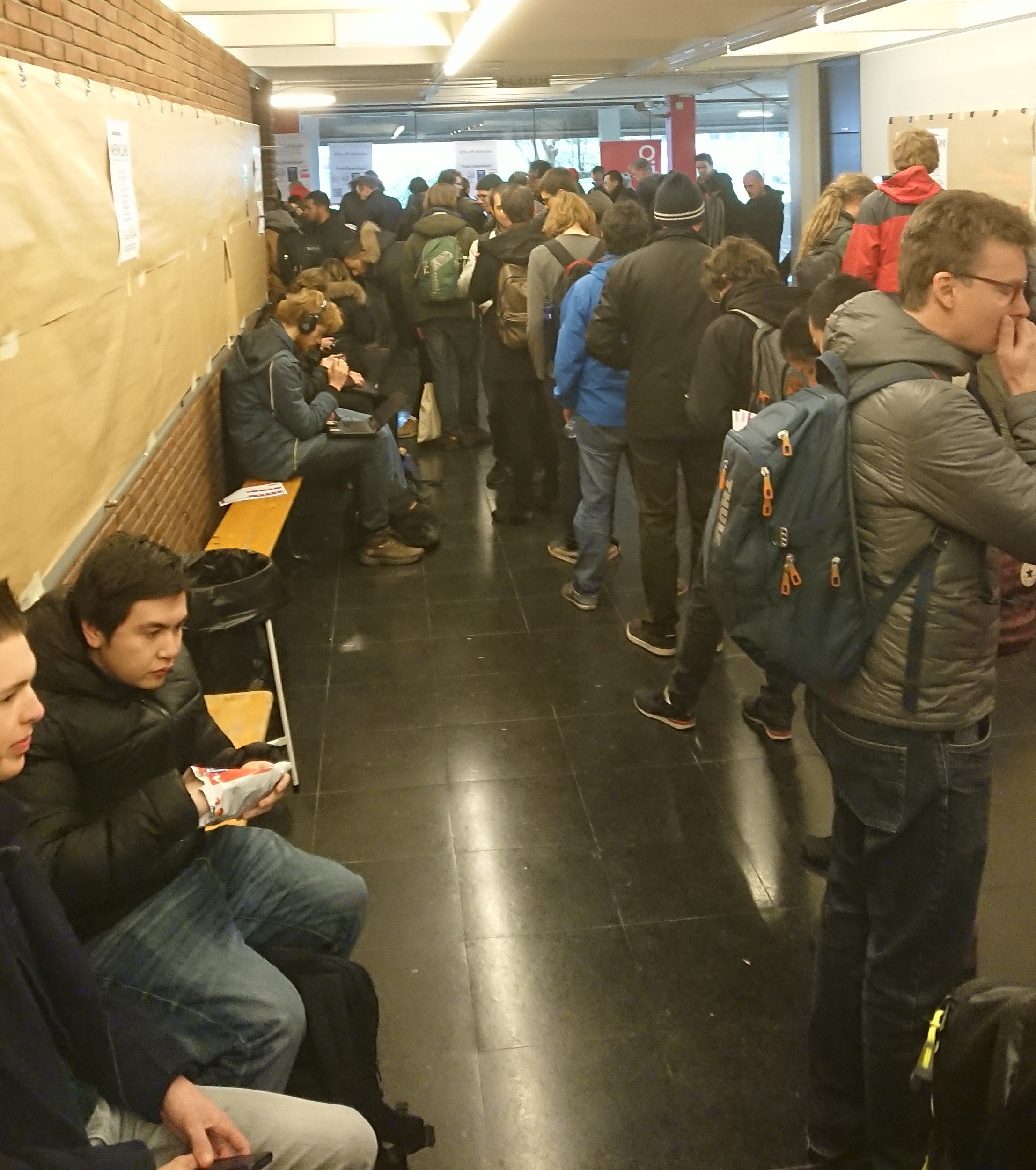 People lining up to listen to their favorite Rust talk